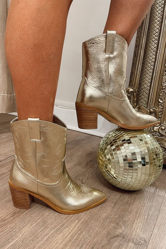 Metallic gold cheap cowboy boots