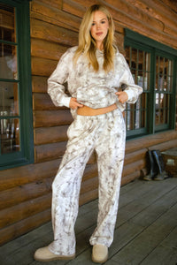 Pre-Order Avery Light Woodland Camo Sweatpants