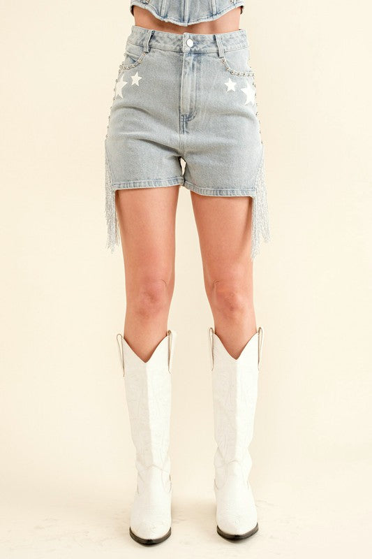 Shop 5 Pairs Of White Denim Cut-Off Shorts Inspired By Alessandra Ambrosio