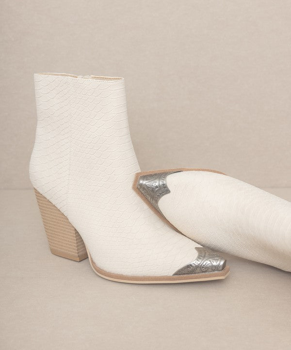 Zion Croc Booties