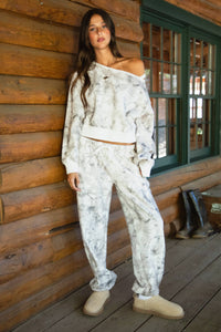 Avery Light Camo Off Shoulder Pullover