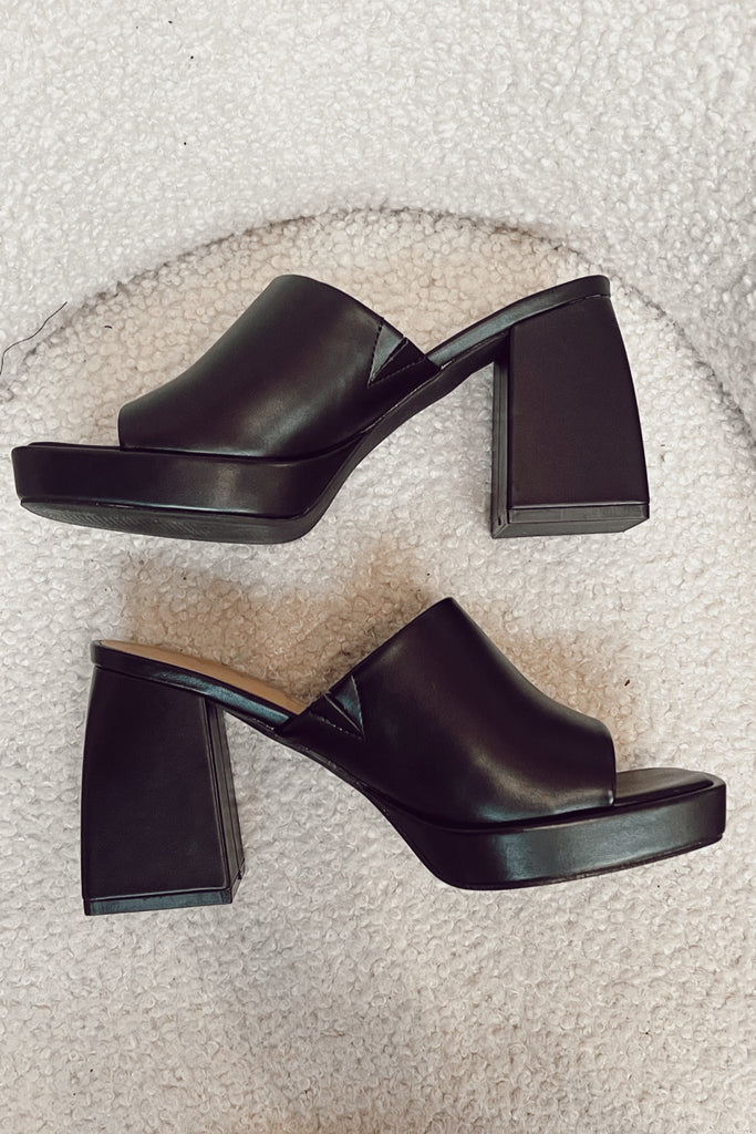 black block heel