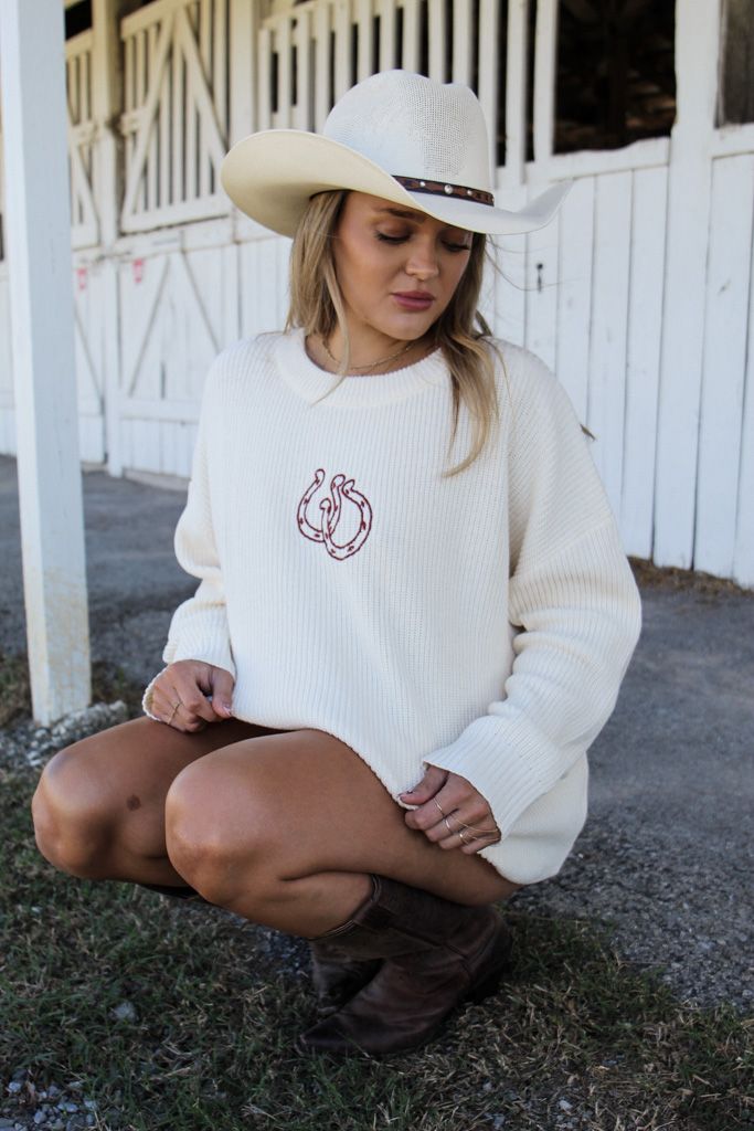 Double Horseshoe Sweater-Ivory